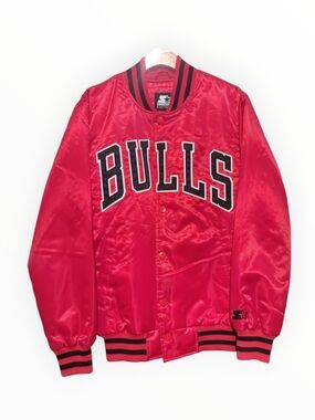 Starter Chicago Bulls Red/Black polyester size S button jacket.